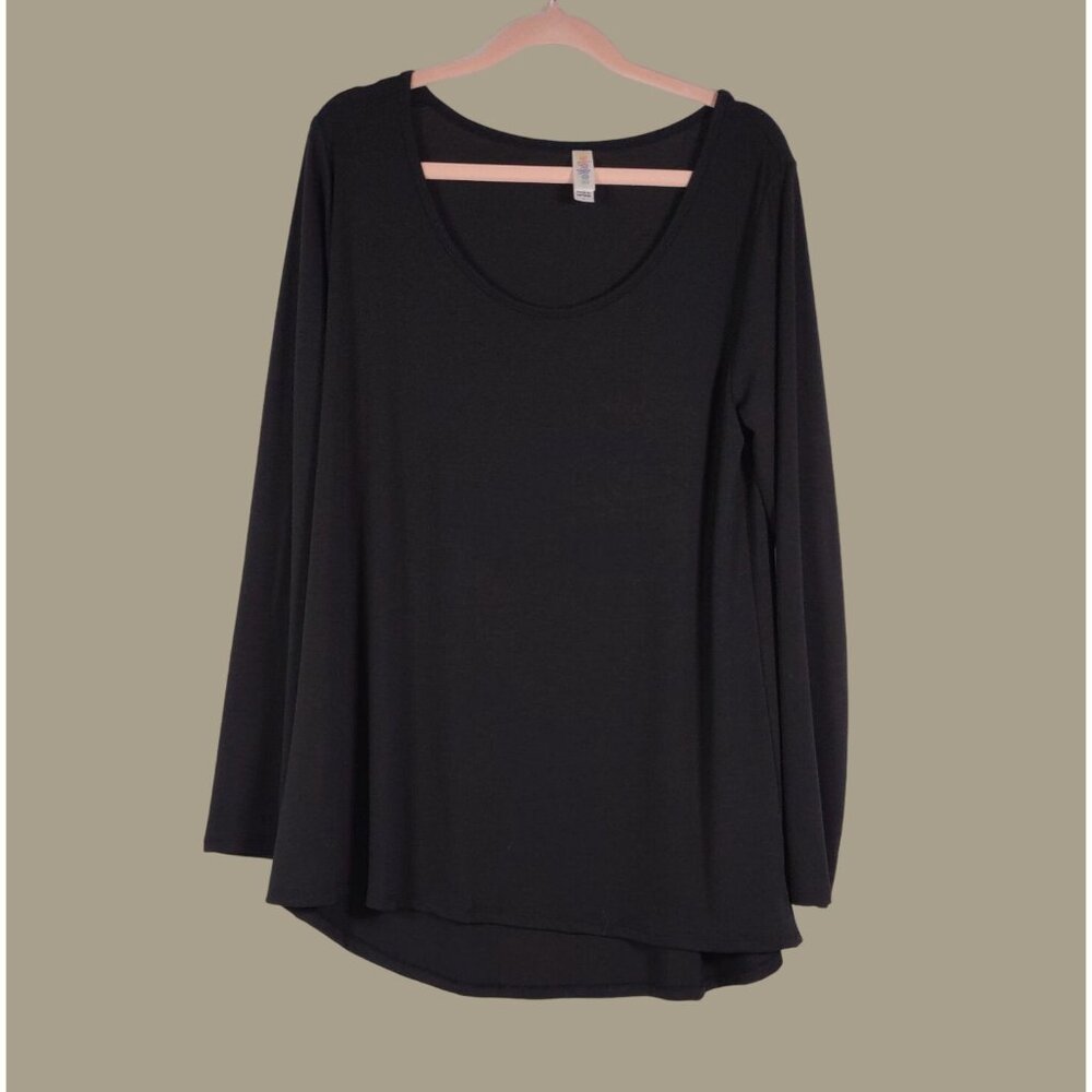 Lularoe Black Lynnae Long-Sleeve Top Size Large NWT